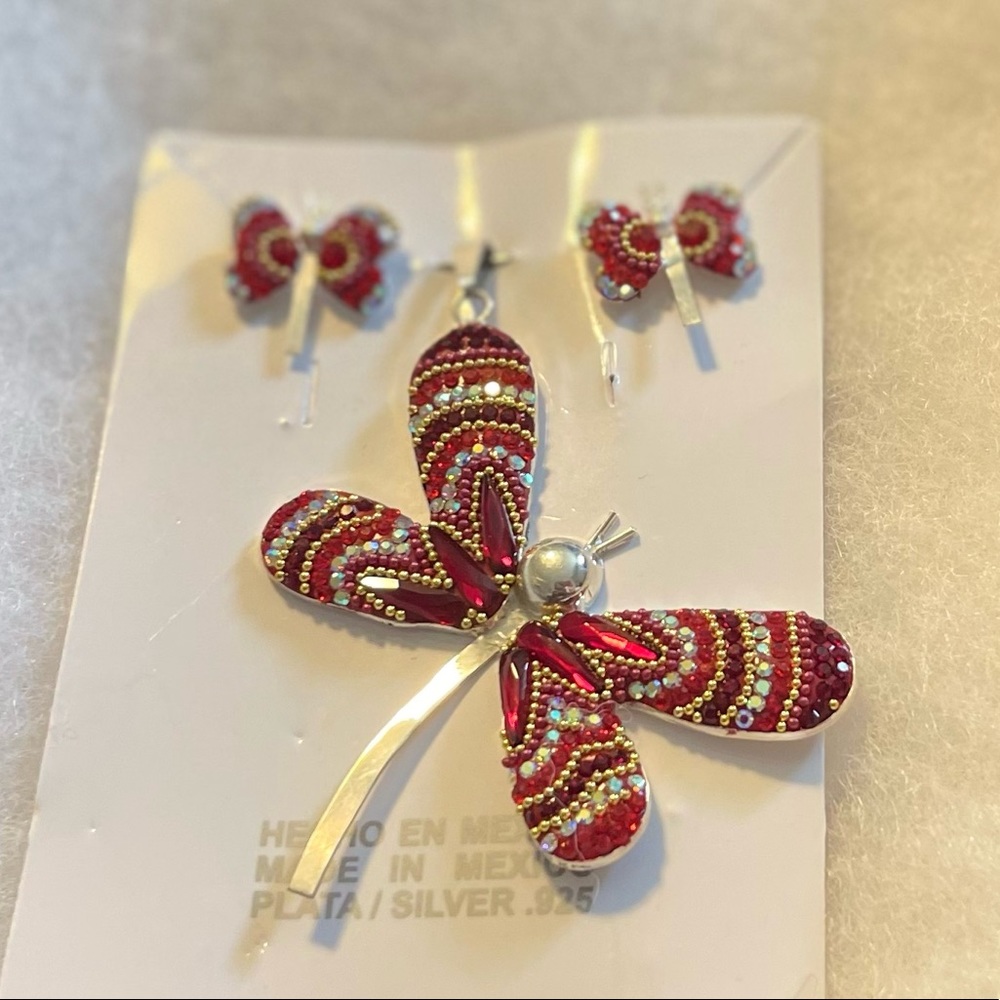 New dragonfly red pendant